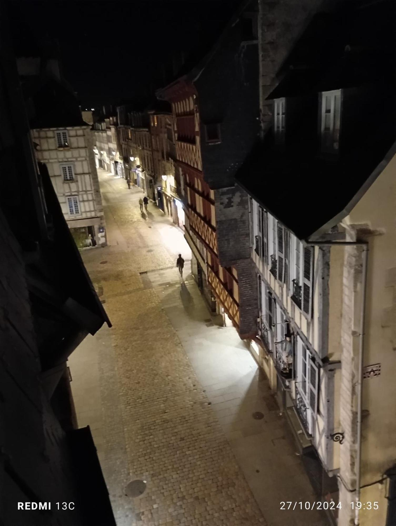 Escapade Romantique Sous Les Toits De Kereon - Centre Historique, Rue Pietonne Quimper Dış mekan fotoğraf